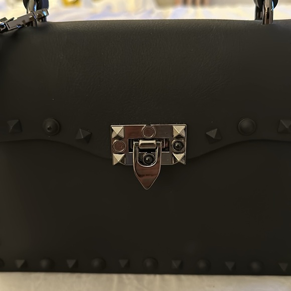 Handbag - Picture 2 of 3